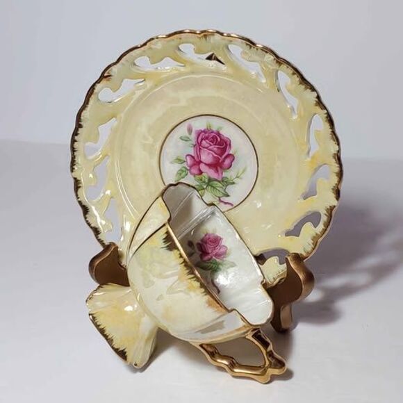 Yellow Teacup and Saucer Pink Roses Opalescent Vintage - Picture 4 of 10
